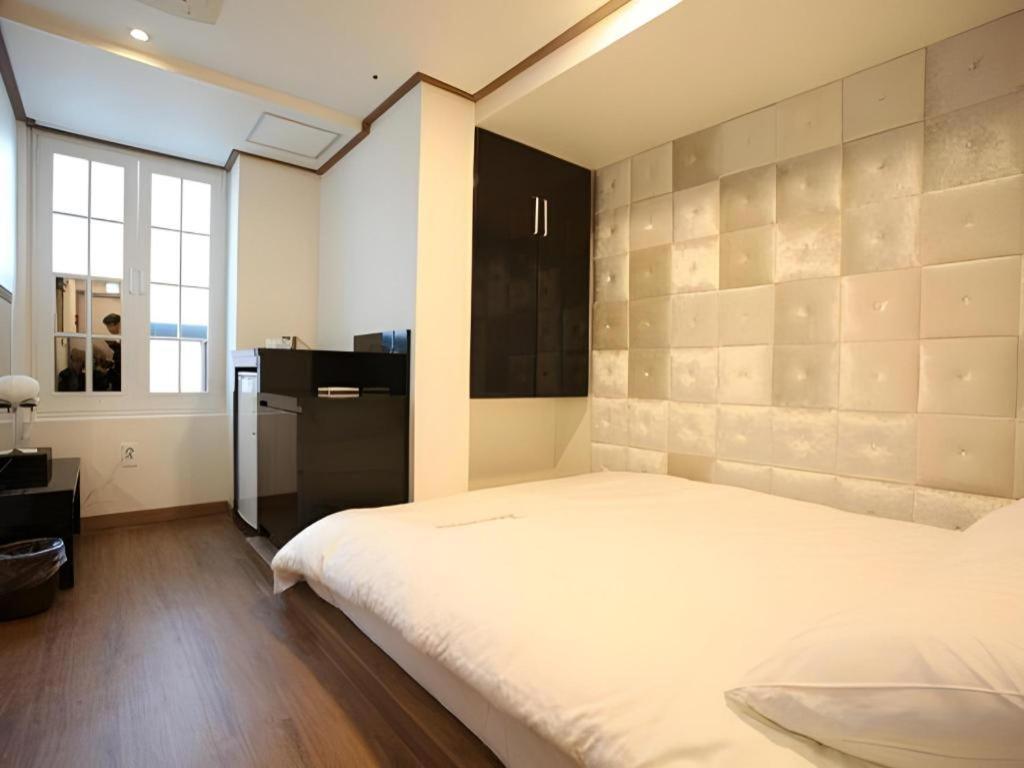 Myeongdong Mom House Hotell Seoul Exteriör bild