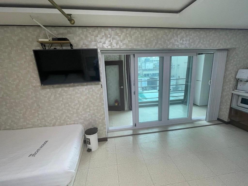 Myeongdong Mom House Hotell Seoul Exteriör bild