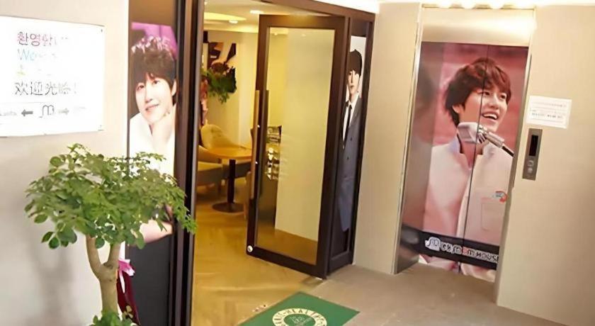 Myeongdong Mom House Hotell Seoul Exteriör bild